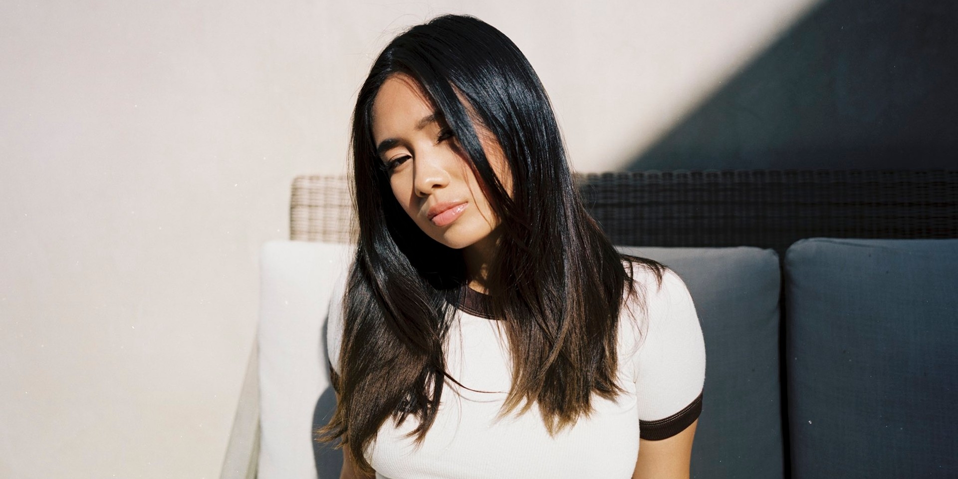 Baru Rilis! Intip Lirik dan Terjemahan Lagu Blue Moon dari NIKI, Menceritakan Berakhirnya Sebuah Hubungan