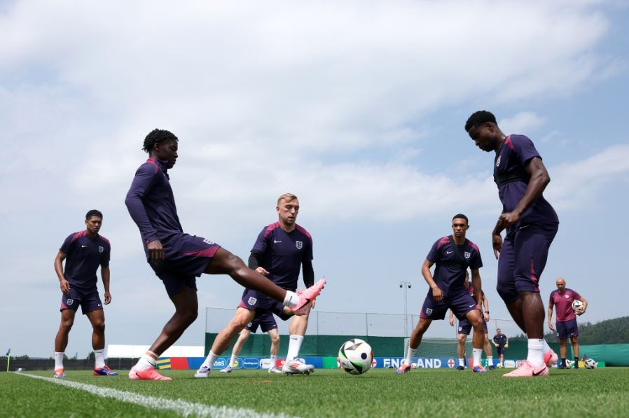 Prediksi Susunan Pemain Inggris vs Slovakia: Kobbie Mainoo Starter, Southgate Kembali ke 4-2-3-1