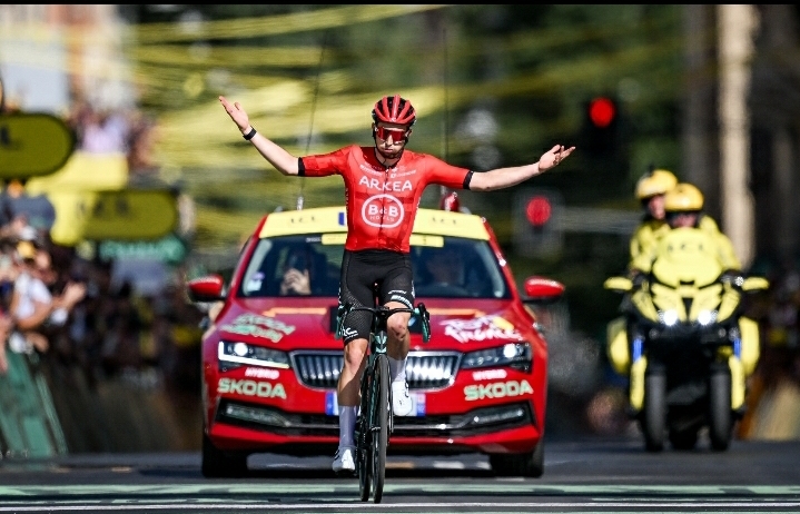 Tour De France: Kevin Vauquelin Lengkapi Kemenangan Prancis, Tadej Pogacar Rebut Jersey Kuning