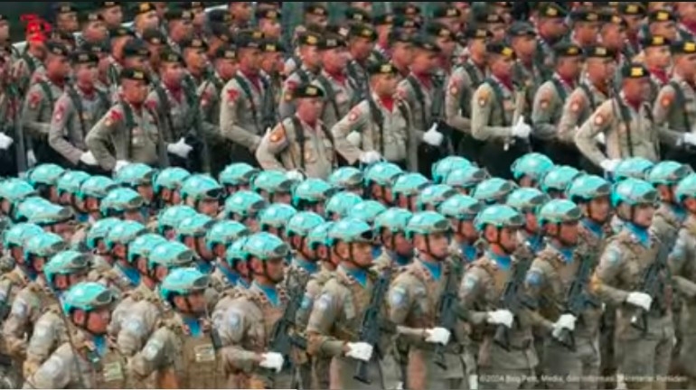 HUT ke-78 Bhayangkara, Jokowi Minta Polri Lebih Unggul dari Pelaku Kejahatan