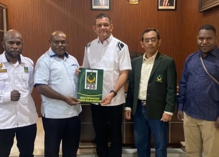 PBB Beri Rekomendasi Meki Nawipa-Deinas Geley Maju Pilgub Papua Tengah