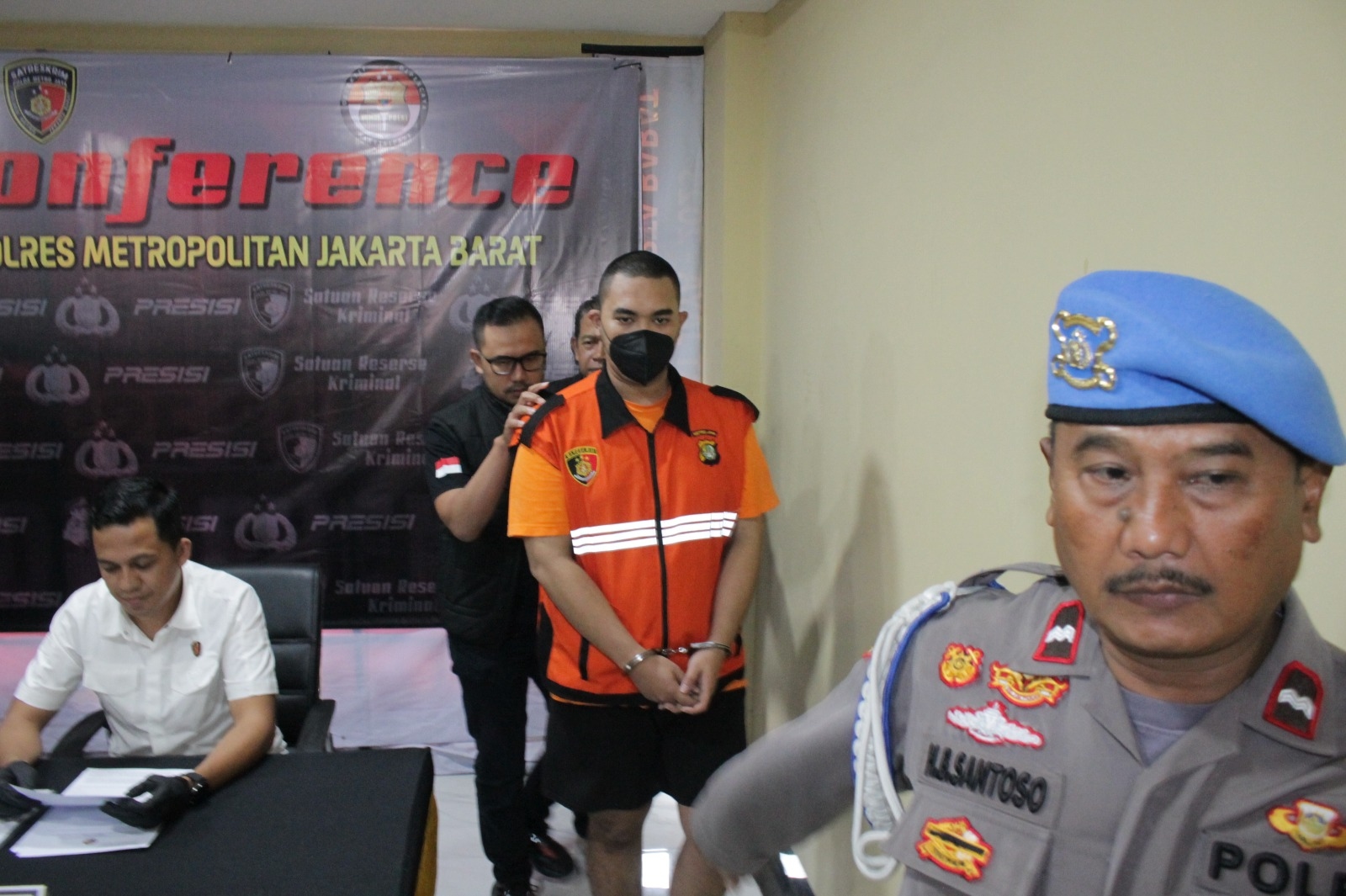 Polisi Ungkap Cara Manajer Fuji Tilep Uang Rp1,3 Miliar