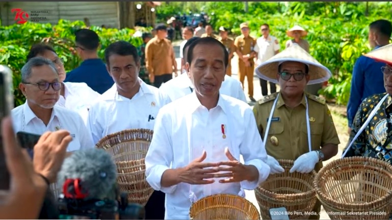 Harga Kopi Lokal Tinggi, Jokowi Minta Mentan Beri Perhatian Khusus Genjot Produksi
