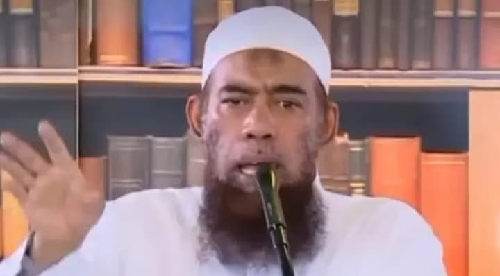 Rumah Ustadz Yazid Jawas Apakah Satu Komplek dengan Pesantren Minhajus Sunnah Bogor?