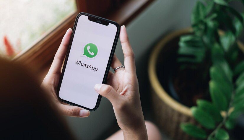 Cara Menyembunyikan Notifikasi Pesan WhatsApp di Layar Depan iPhone