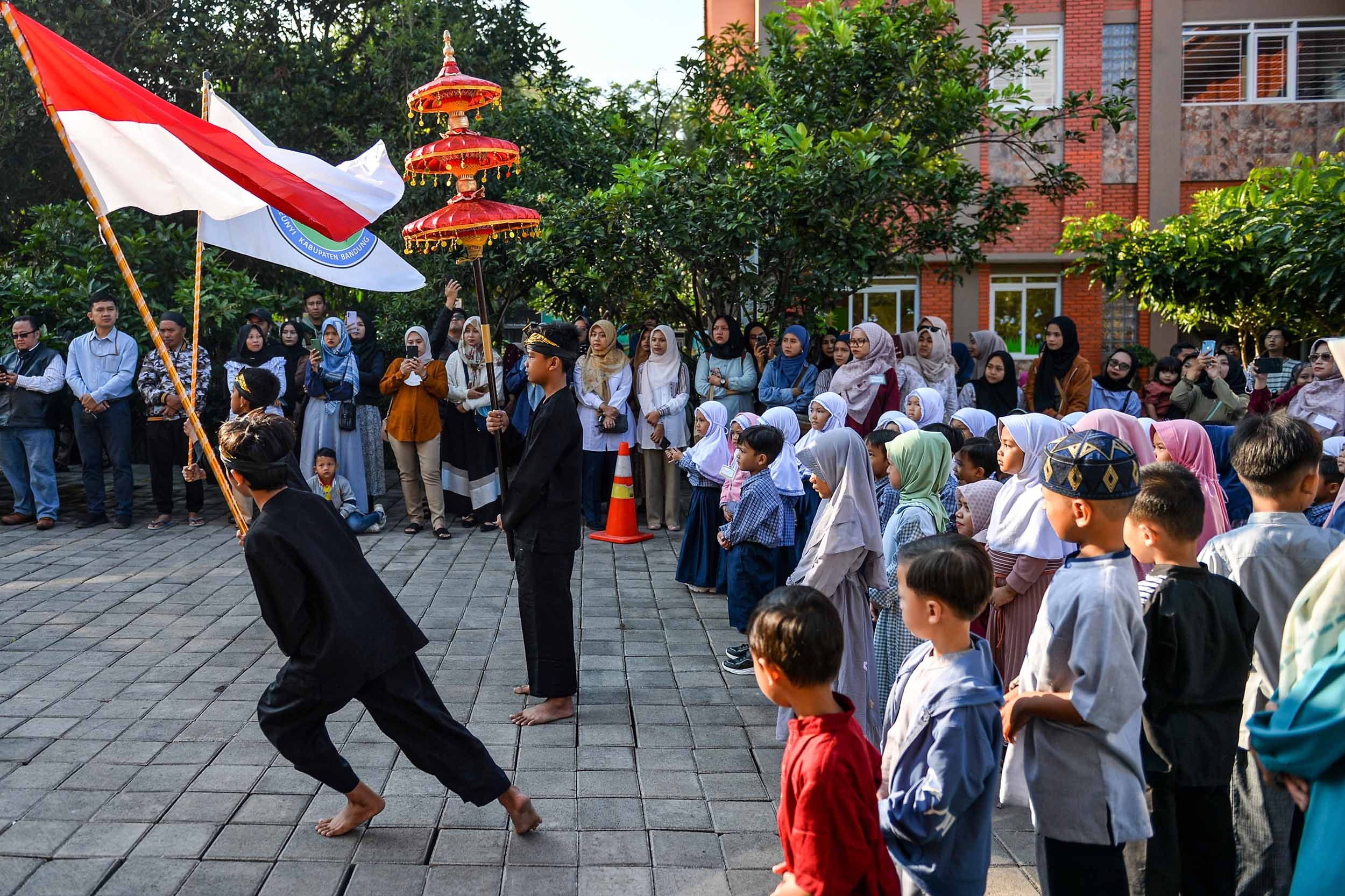Bagaimana Dinamika Pada Kelompok Sosial dan Contoh di Lingkungan Sekolah?