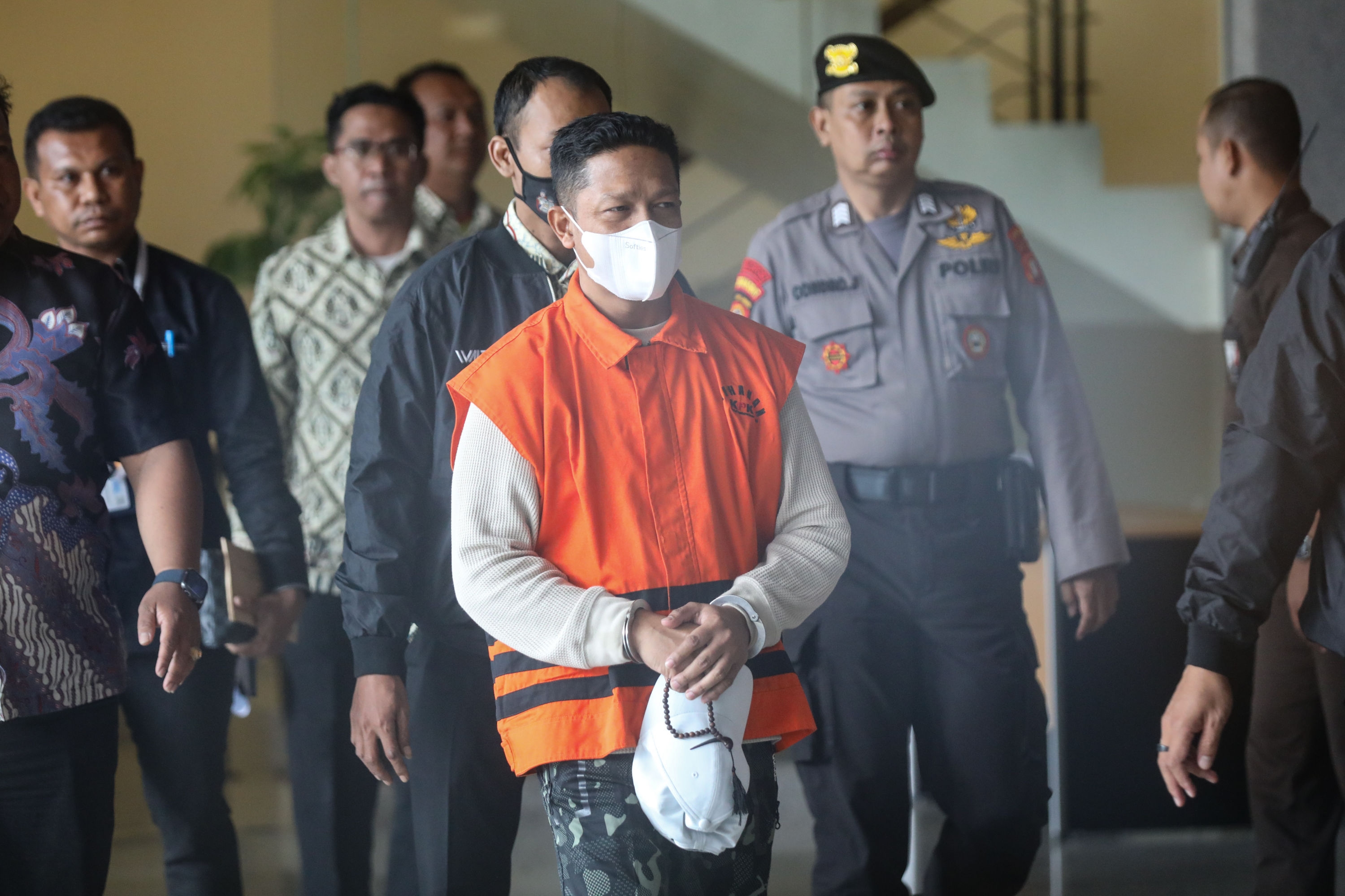 KPK Kembali Periksa Bos Tambang Haji Robert