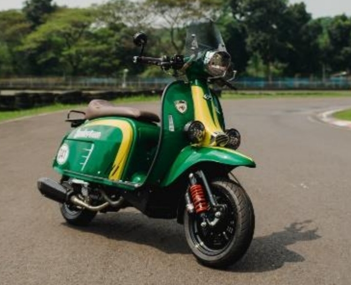 Cuma Diproduksi 100 Unit, Skuter Scomadi Ini Meluncur Perdana di GIIAS 2024