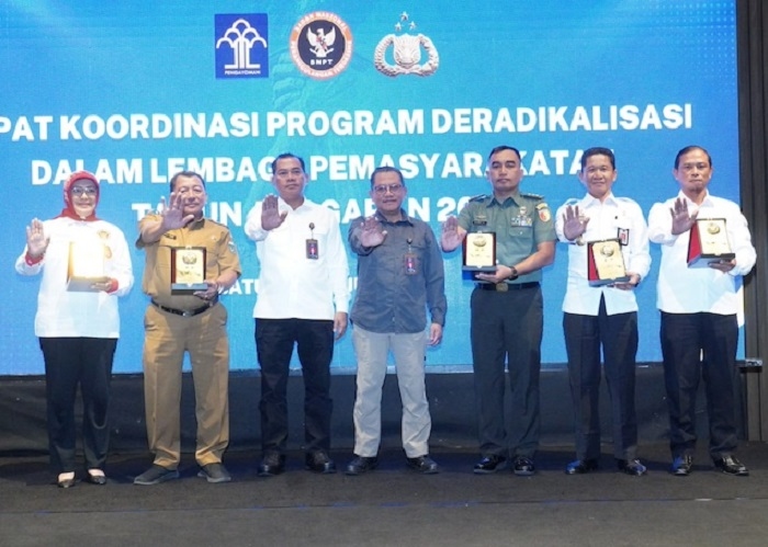 Koordinasi, Komunikasi dan Sinergi Stakeholder Kunci Keberhasilan Program Deradikalisasi