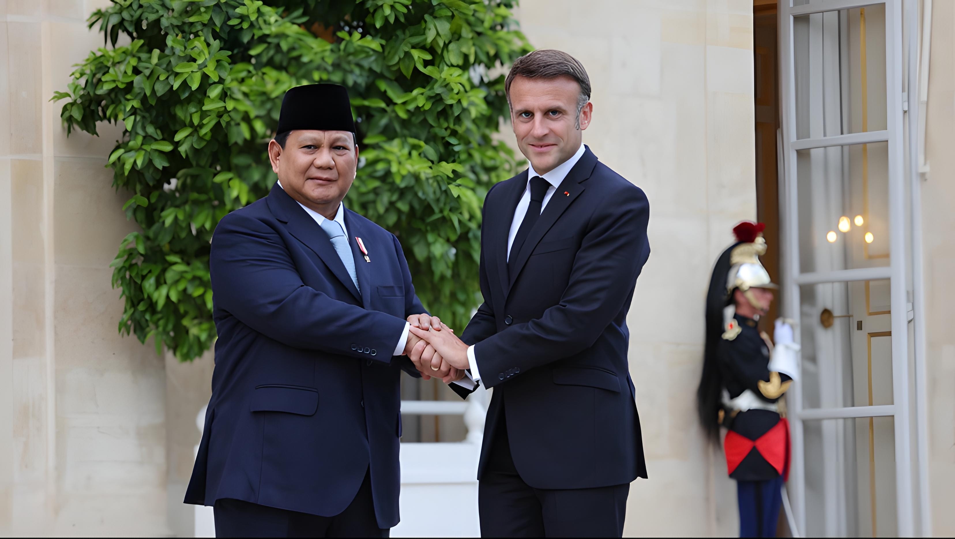 Bertemu Macron di Prancis, Prabowo Doakan Olimpiade Paris Berjalan Sukses