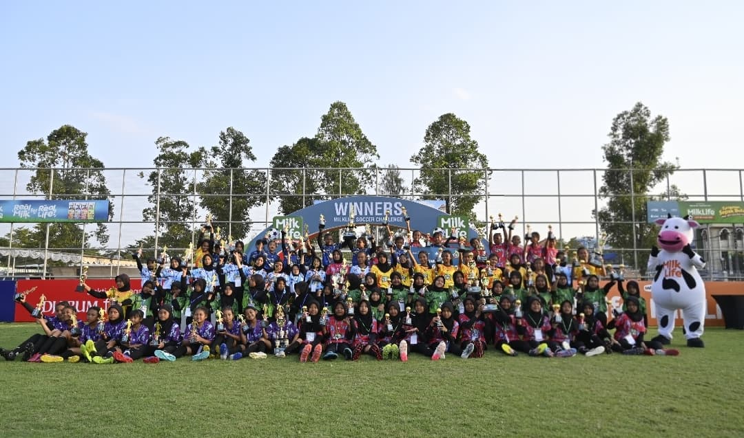 841 Siswi SD dan MI di Solo – Yogyakarta Ambil Bagian Gelorakan Sepak Bola Putri