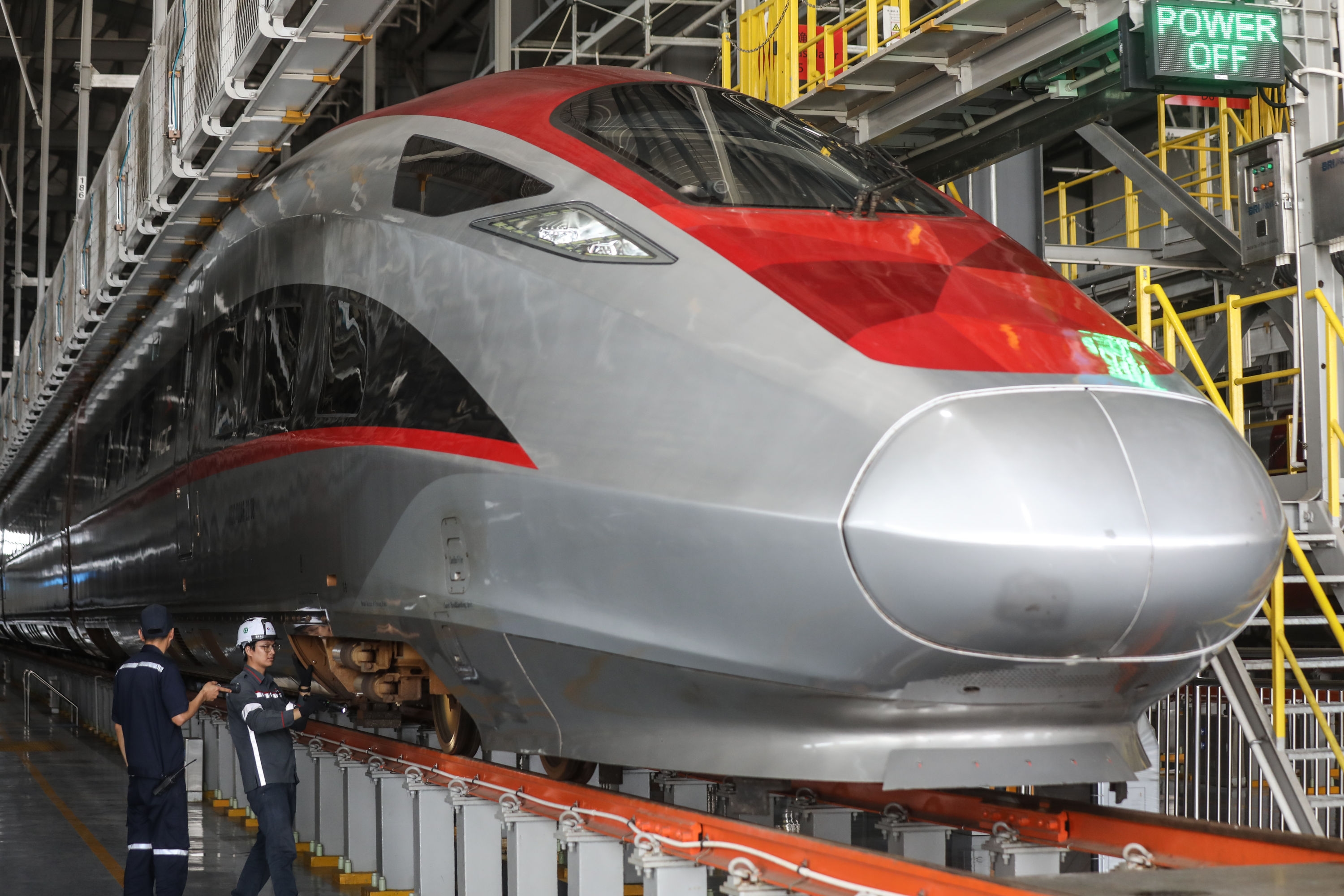 Masinis Indonesia Mulai Operasikan Whoosh, Transfer Teknologi Berjalan Lancar