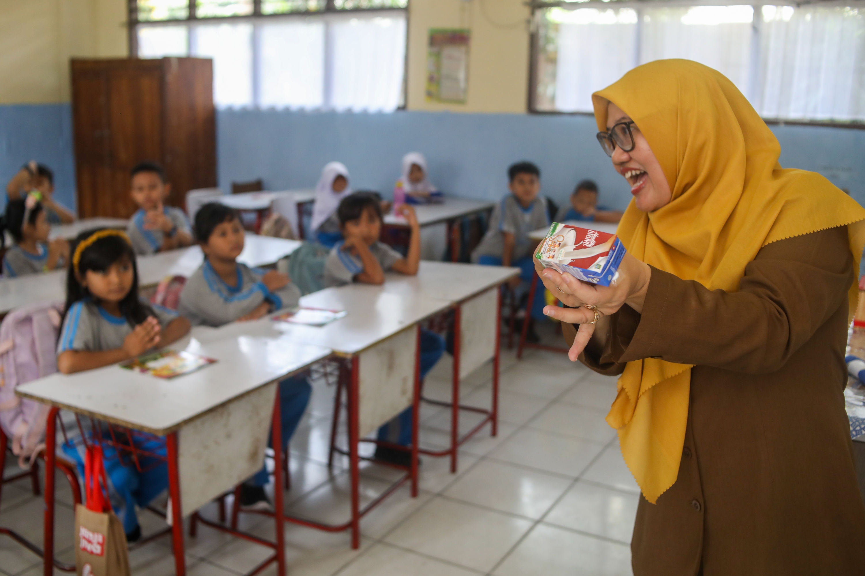 Membangun Hubungan Baik serta Lingkungan Belajar yang Positif antara Guru dan Siswa