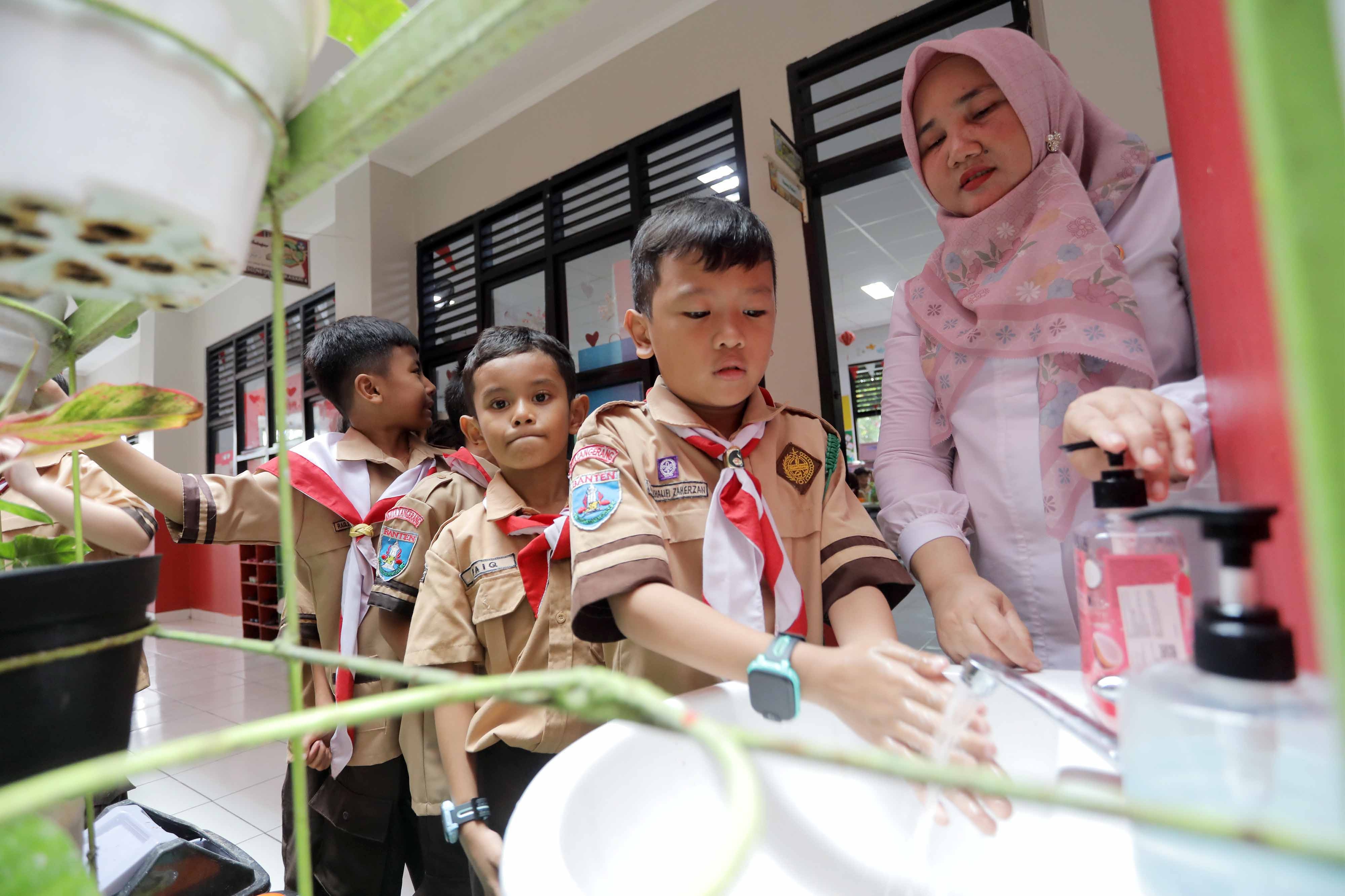Menurut Anda, untuk Mengakomodasi Tantangan yang Terkait dengan Keragaman Murid Tersebut, Bagaimana Seharusnya Pembelajaran Itu Dirancang