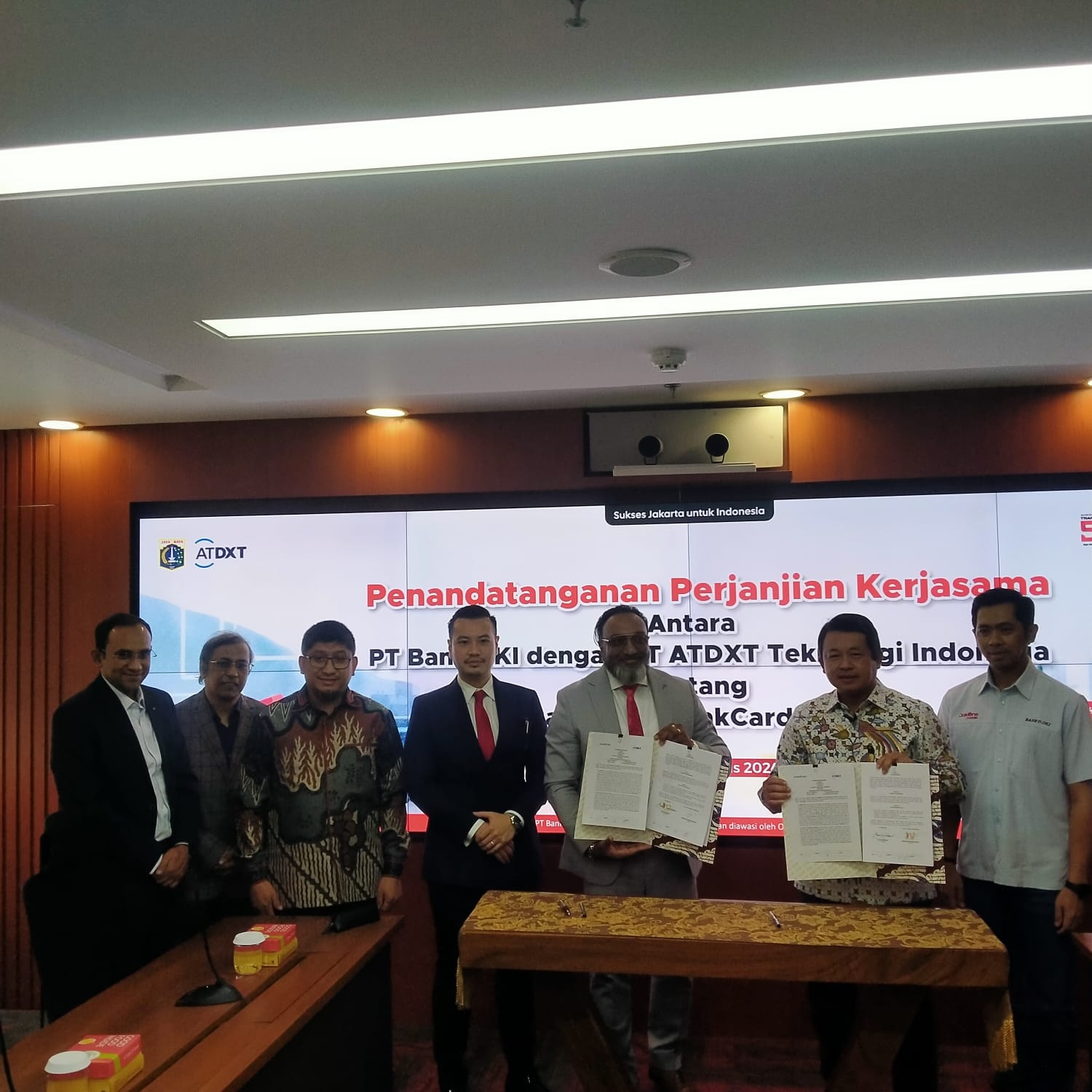 Gandeng ATDXT, Bank DKI Luncurkan Kartu Pembayaran Digital