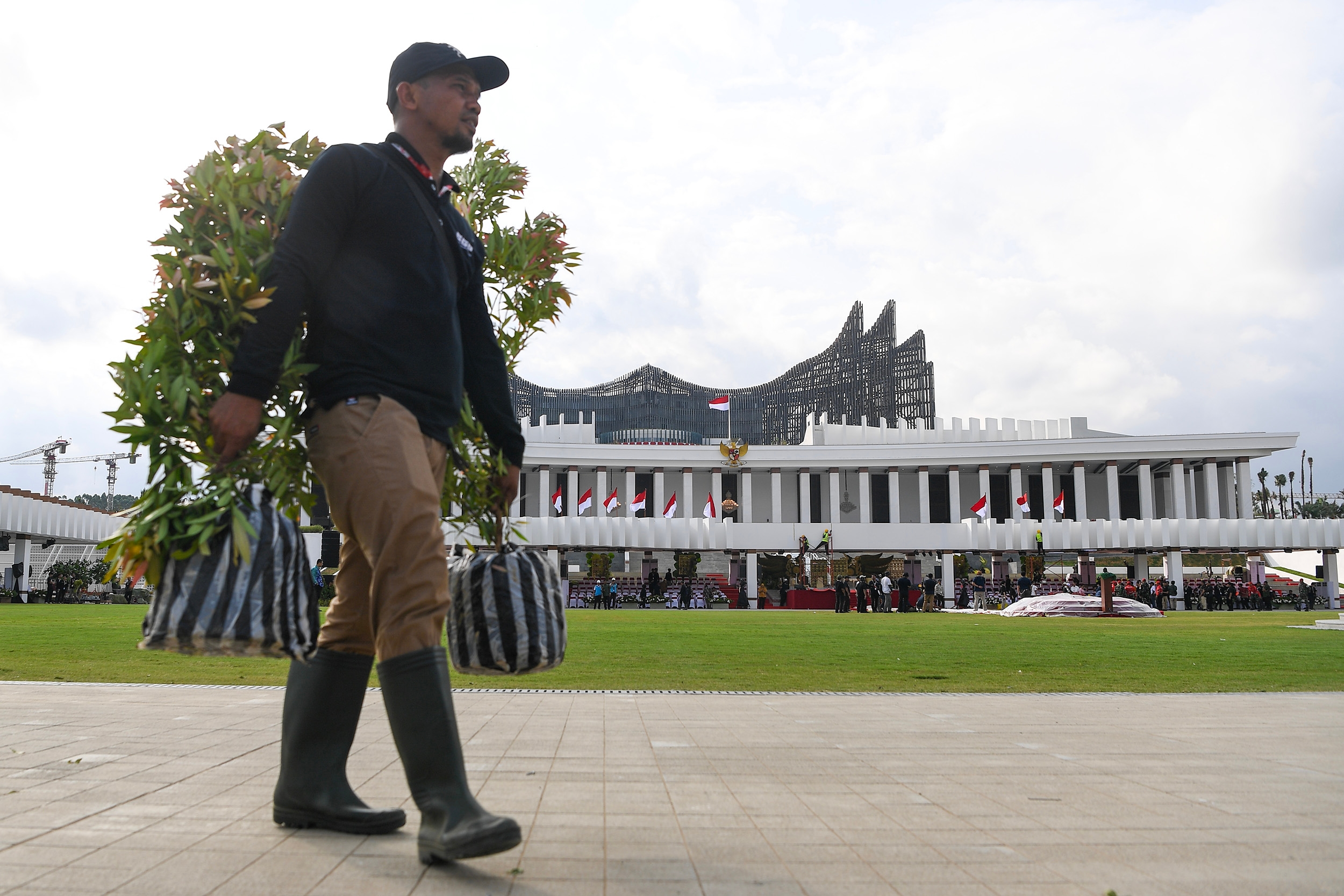 Menurut Pandangan Kalian, Apa Makna Masyarakat Adil dan Makmur Itu serta Bagaimana Mewujudkannya?