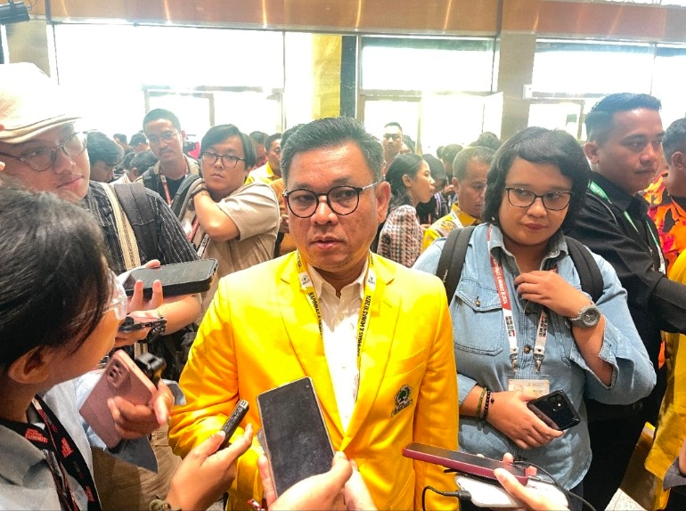 Pasangan Dedi Mulyadi-Erwan Setiawan Daftar ke KPU untuk Pilgub Jawa Barat 2024