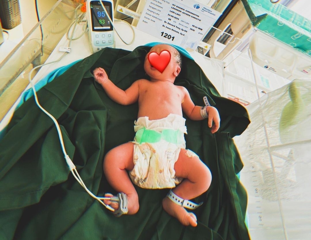 Selamat! Shanju Eks JKT48 dan Jonatan Christie Dikaruniai Anak Pertama