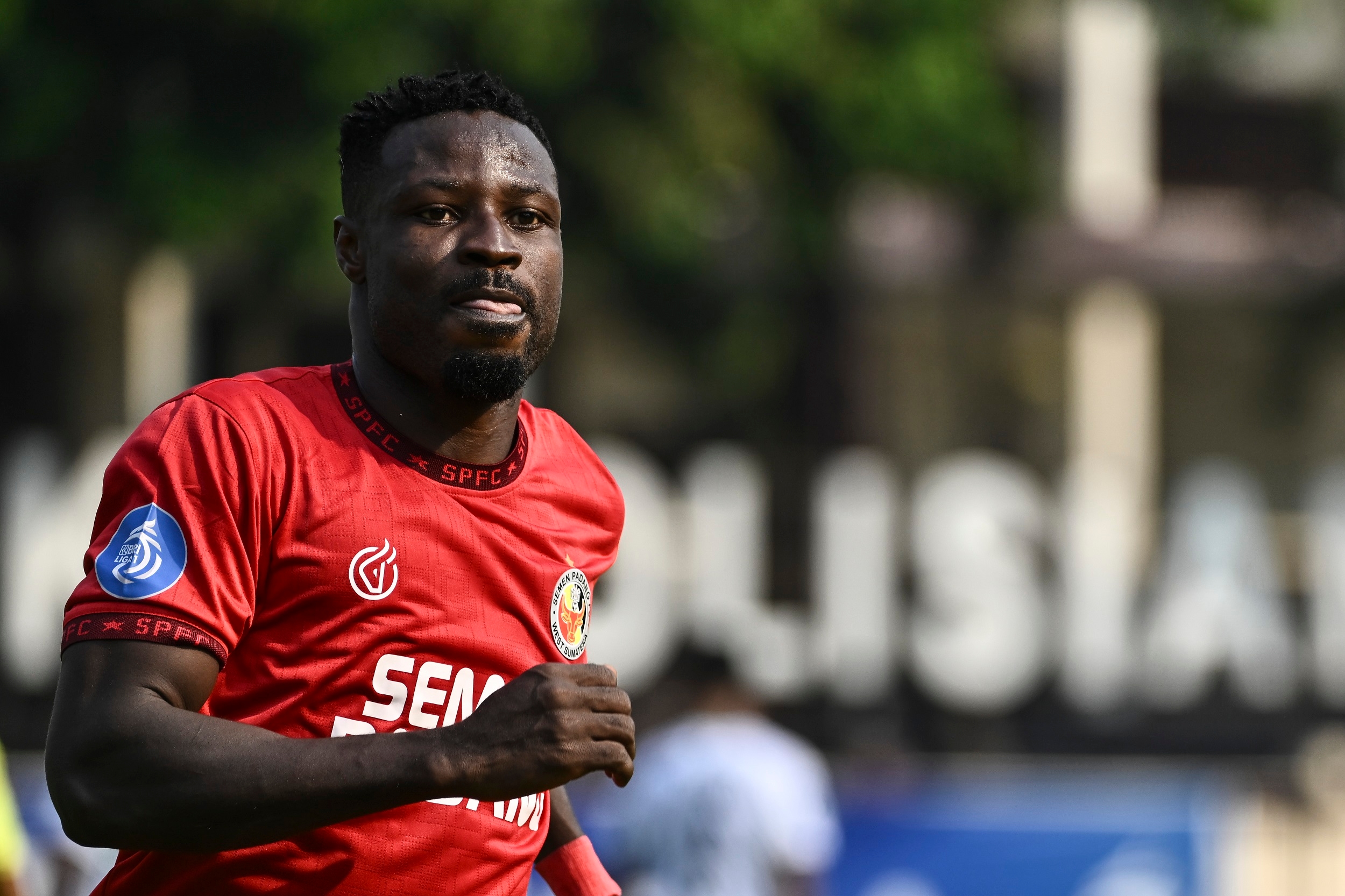 Semen Padang vs PSS Sleman: Penalti Kenneth Ngwoke Bawa 'Kabau Sirah' Raih Kemenangan Perdana