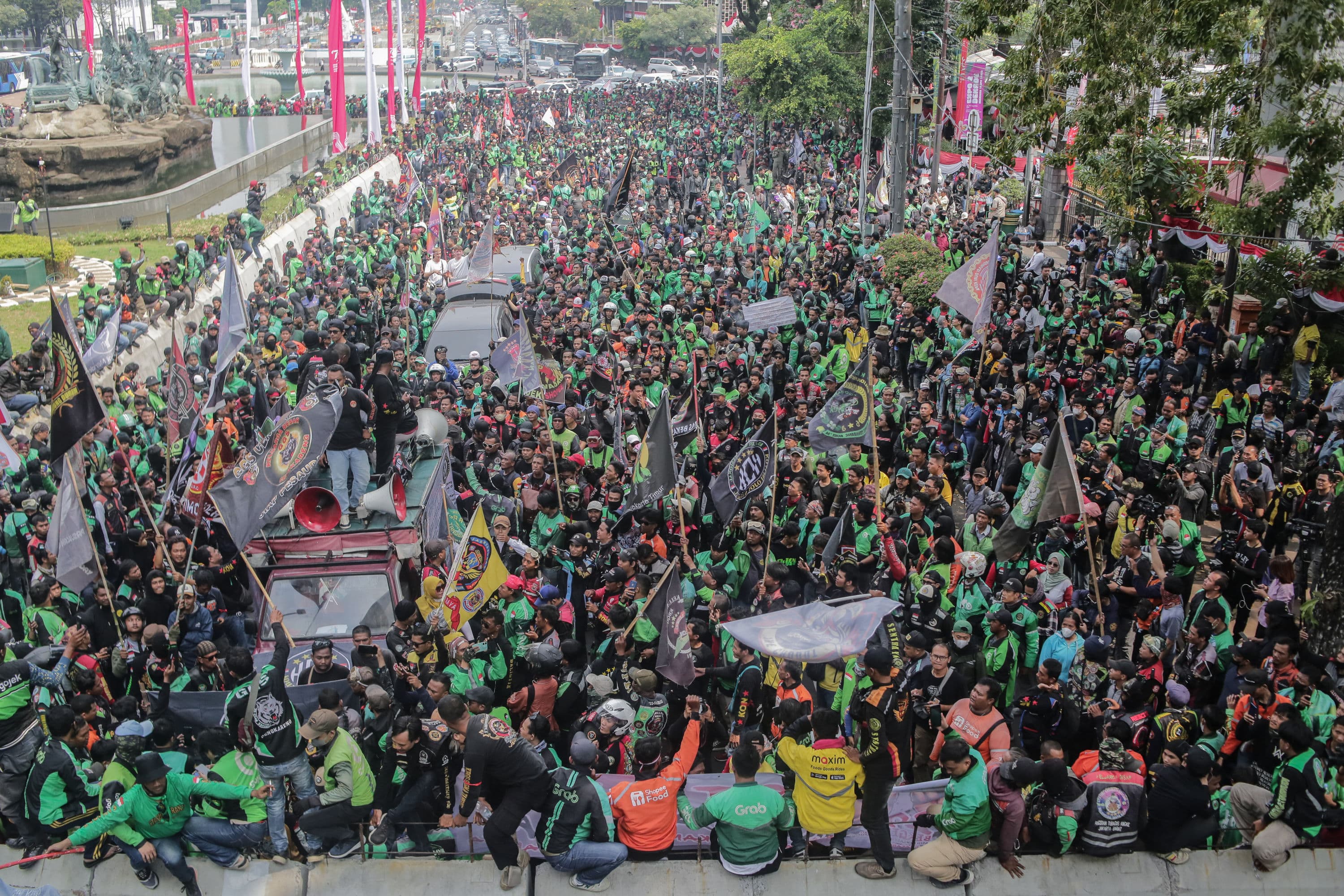 Kualitas Pekerjaan Meresahkan, Masyarakat Terpaksa Berwirausaha dan Terjun ke Sektor Informal