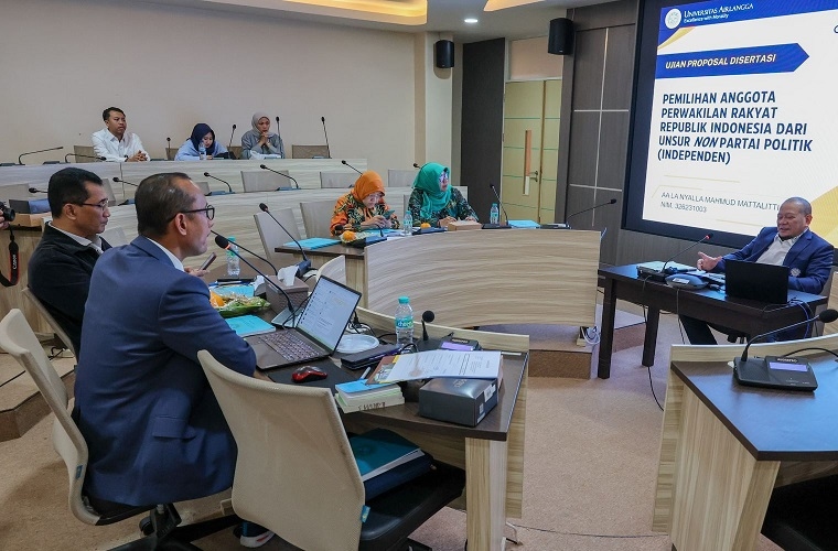 Ujian Proposal Doktoral Unair, Ketua DPD Bedah Perbaikan Kualitas Pembentuk Undang-Undang Melalui Unsur Nonparpol