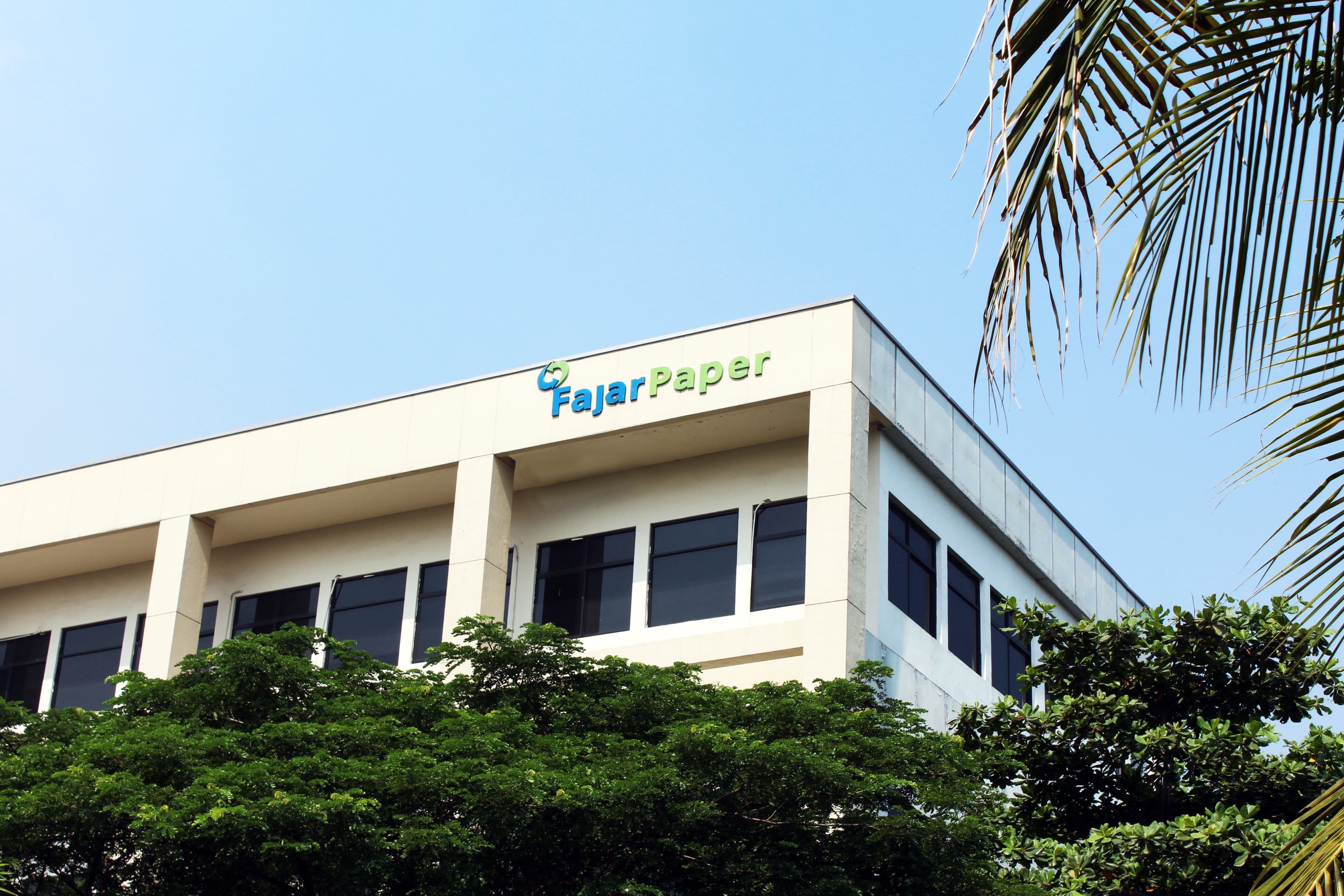 SCGP Tambah Kepemilikan Saham di FajarPaper hingga 99,72 Persen