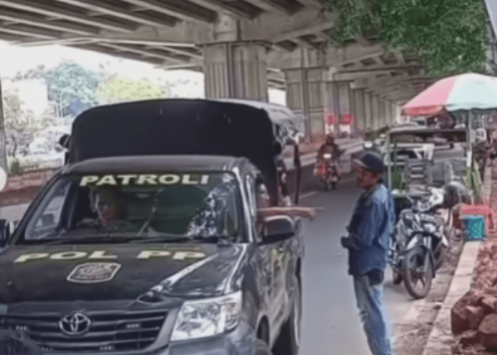 Viral Satpol PP Diduga Minta Setoran ke PKL, Kasatpol PP Bekasi: Bukan Pungli…