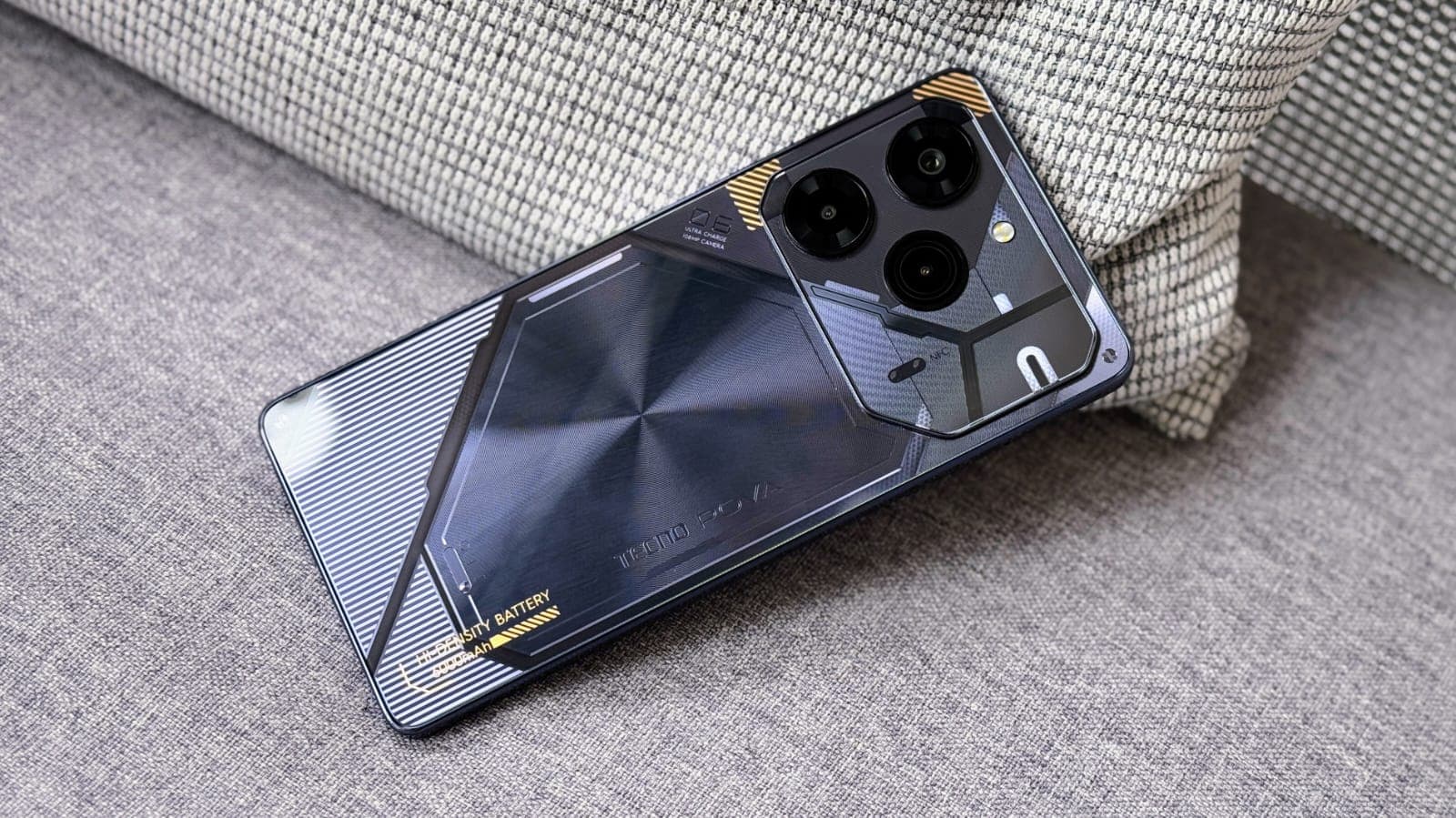 TECNO POVA 6 Pro 5G Smartphone Gaming dengan Desain MiniLED dan Visual Layar Memukau!