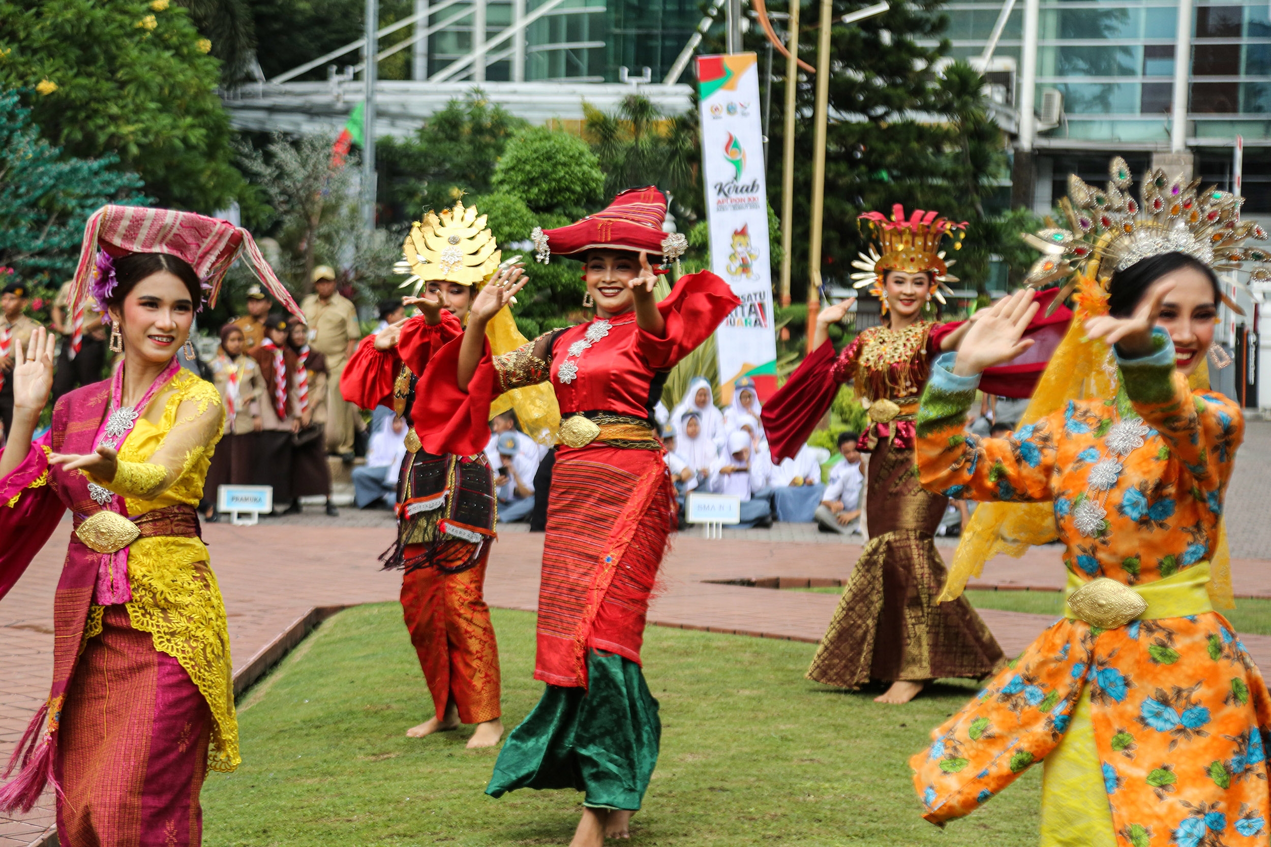 Apa yang Akan Terjadi Apabila Kita Tidak Dapat Menjunjung Tinggi Harkat, Derajat, dan Martabat sebagai Bangsa Indonesia?