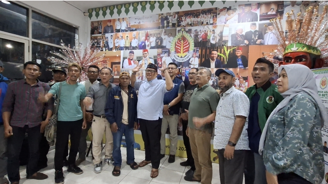 Kunjungi Eki Pitung, 30 Relawan Anies Mantap Dukung Ridwan Kamil dan Suswono