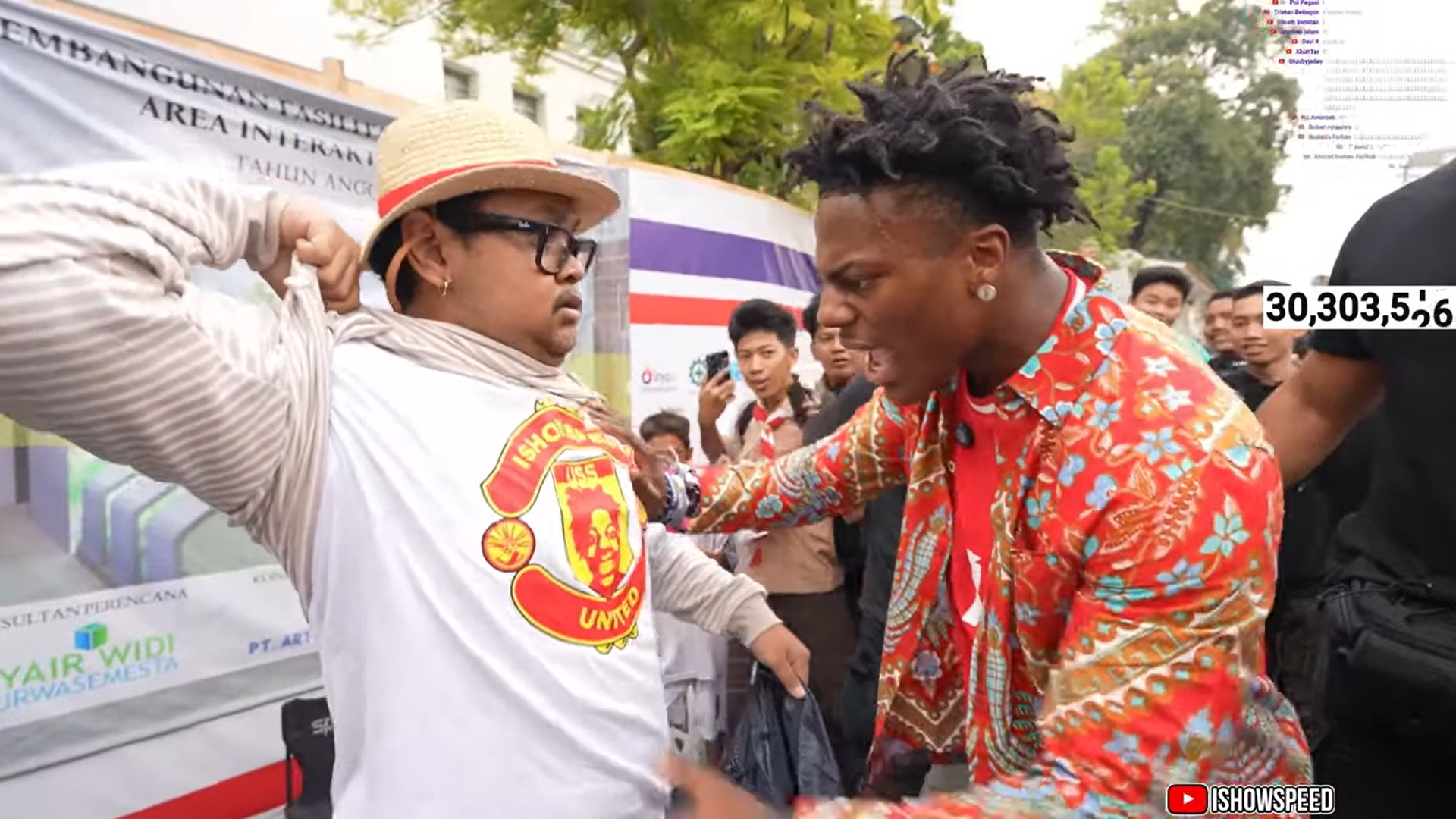 Viral! Speed Dapat Hadiah Batik Spesial dari Fans Indonesia
