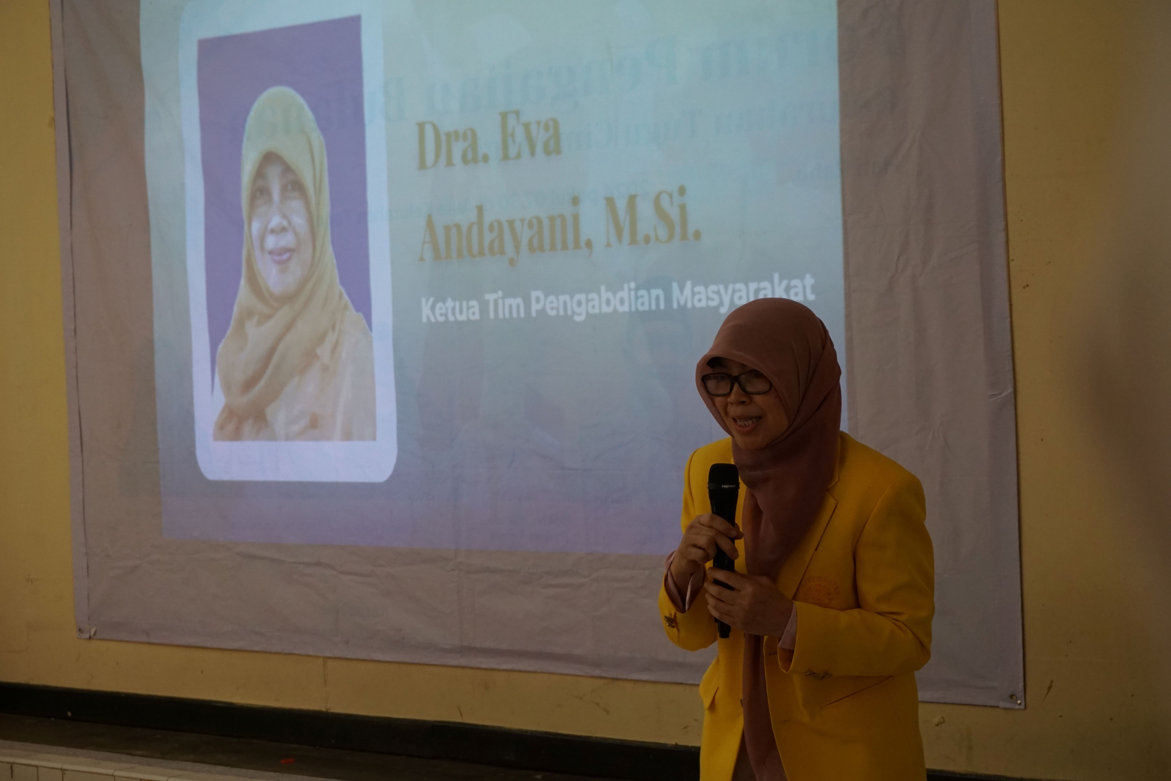 Dukung UMKM Kelurahan Tugu Depok, HIMANIA Care 4.0 bersama Program Pengabdian Masyarakat FIA UI Gelar Seminar dan Workshop Digital Marketing