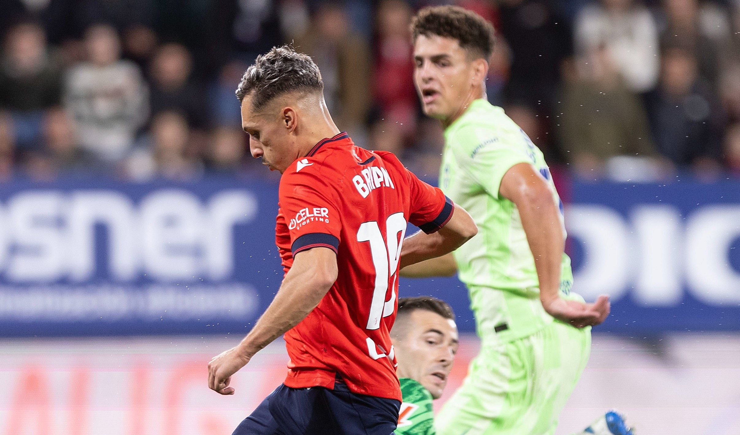 Klasemen Liga Spanyol: Dikalahkan Osasuna, Barcelona Hanya Berjarak Tiga Angka Dari Madrid