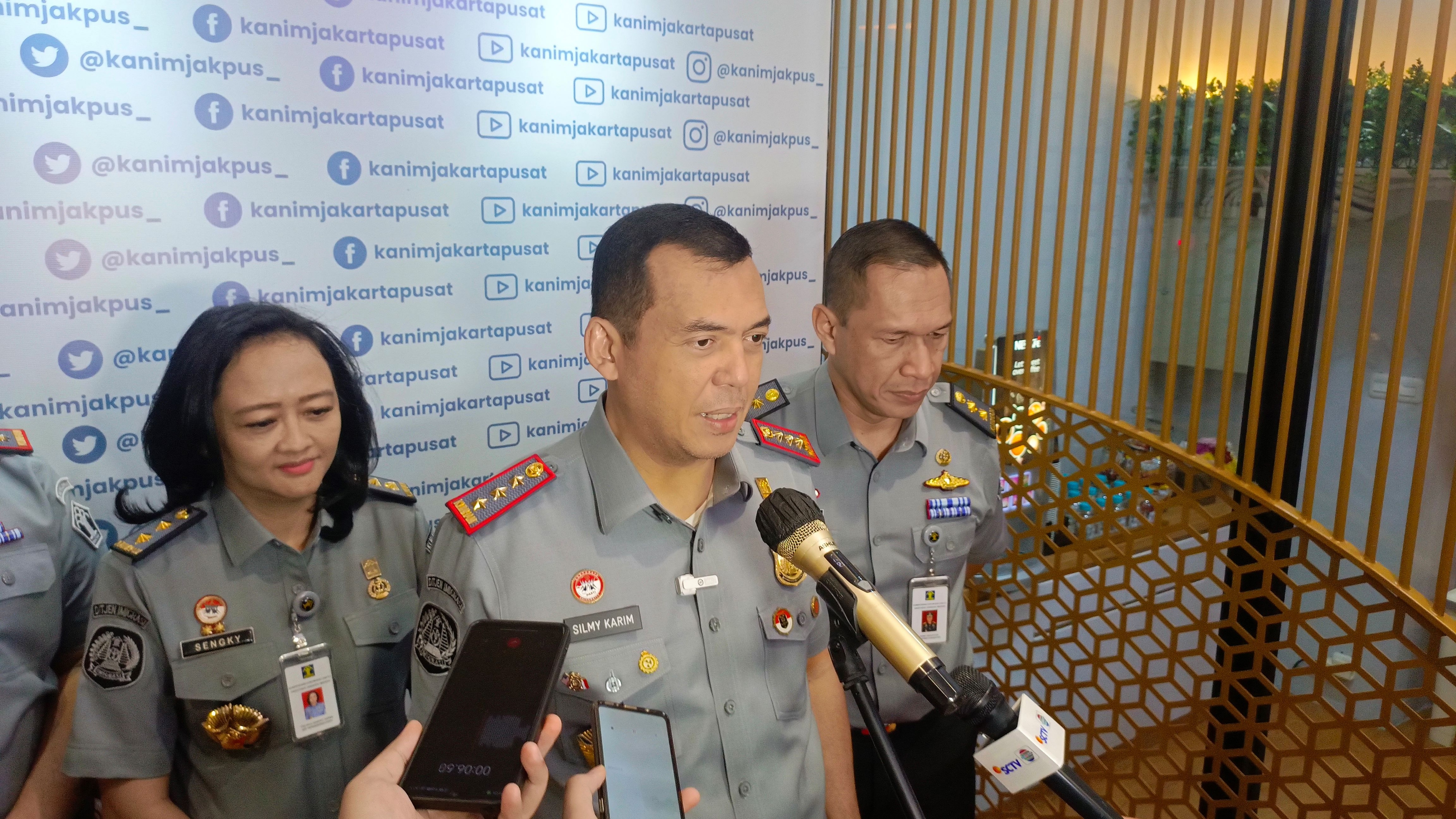 Cihuy, Immigration Lounge Hadir di Senayan City