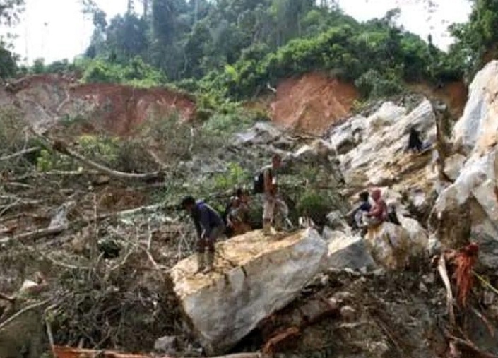 13 Orang Jadi Korban Tewas Longsor Tambang Emas Ilegal di Solok