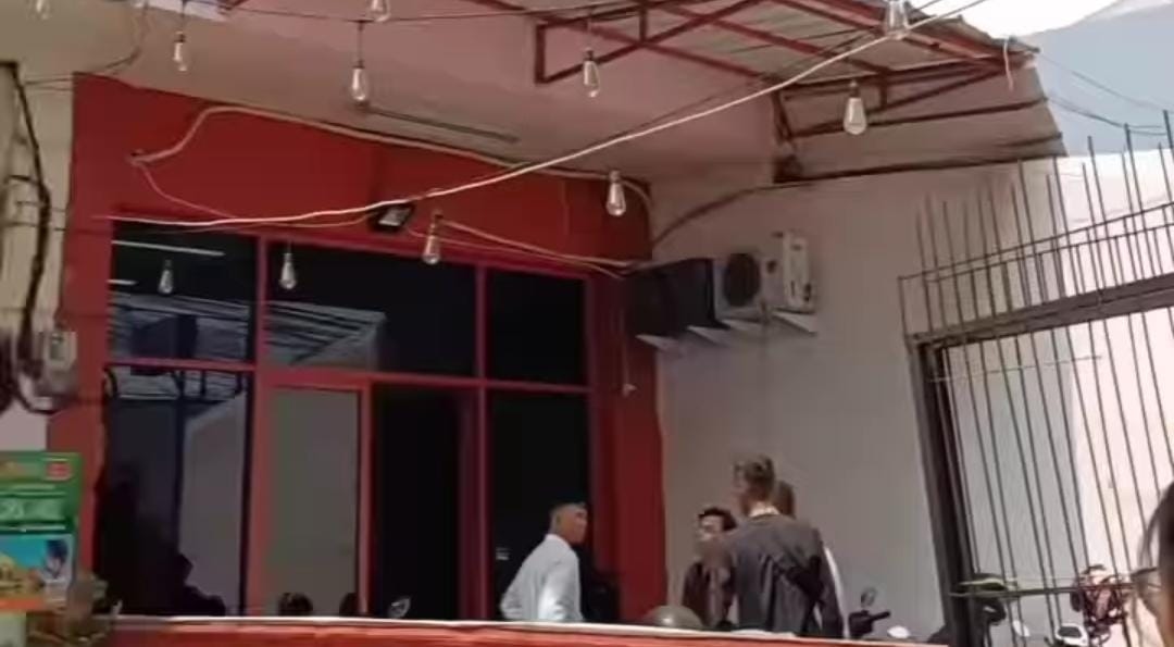 Viral! Adu Cekcok Pencari Kerja dan Perusahaan di Kebayoran Lama Jaksel, Polisi Lakukan Mediasi