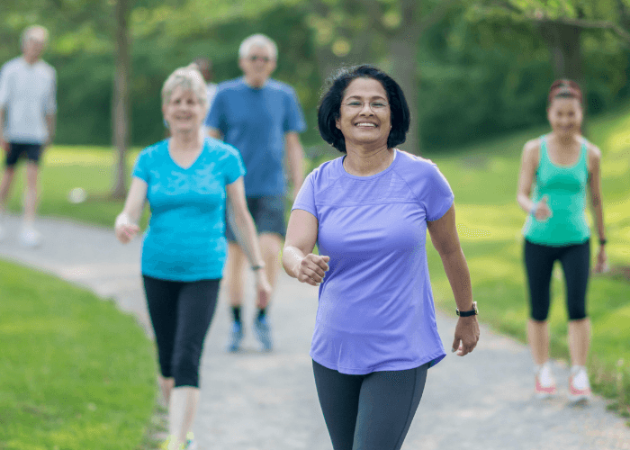 7 Manfaat Jalan Kaki Secara Rutin Bagi Kesehatan