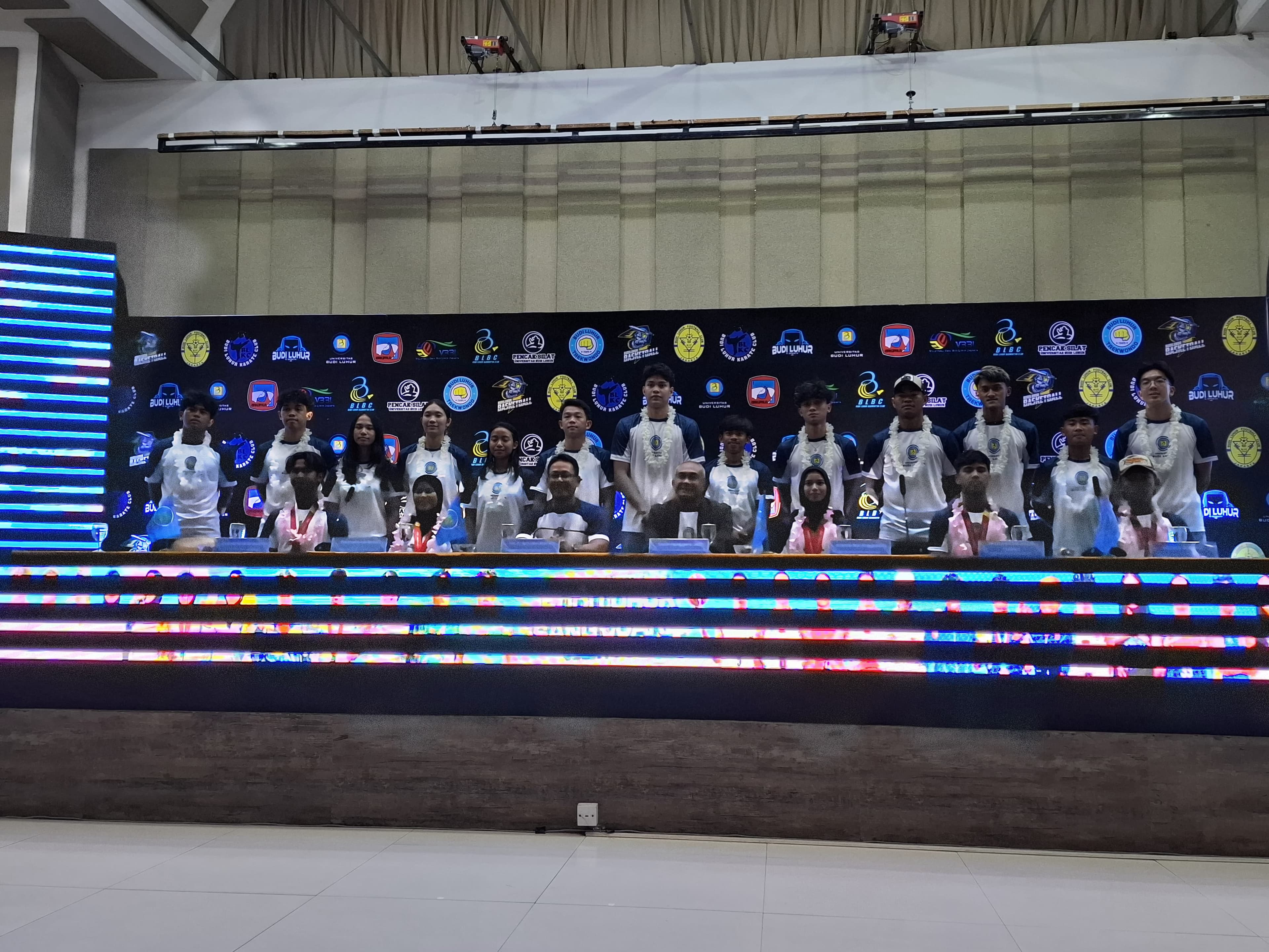 Raih Medali dan Prestasi di PON Aceh-Sumut, Universitas Budi Luhur Guyur Atletnya dengan Bonus