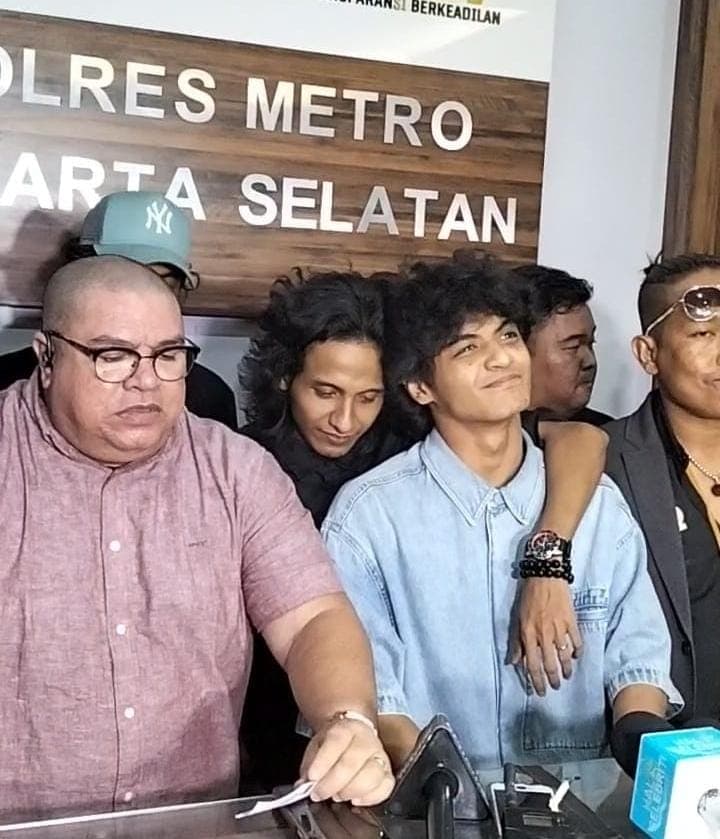 Usai Diperiksa, Vadel Badjideh Asyik Joget hingga Ucap Janji Manis ke Laura Meizani