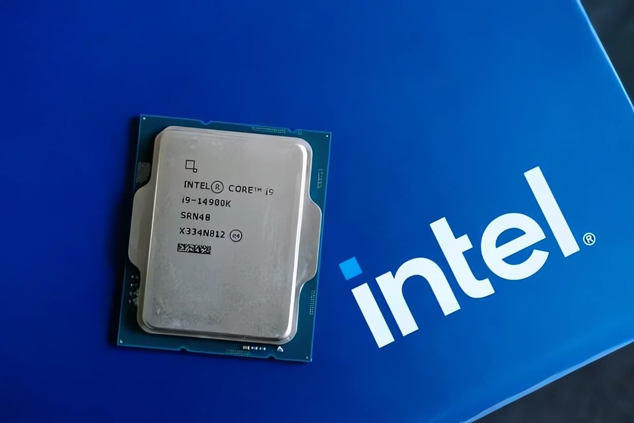 Pemerintahan Trump Dikabarkan Bahas Investasi Saham di Intel