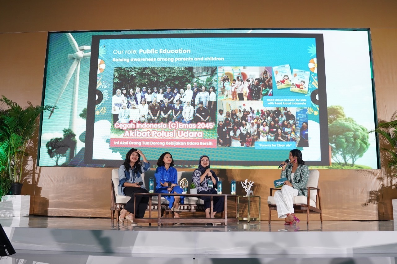 Ibu-ibu Bicara Udara Serukan Pentingnya Kualitas Udara Bersih di Pilkada Jakarta
