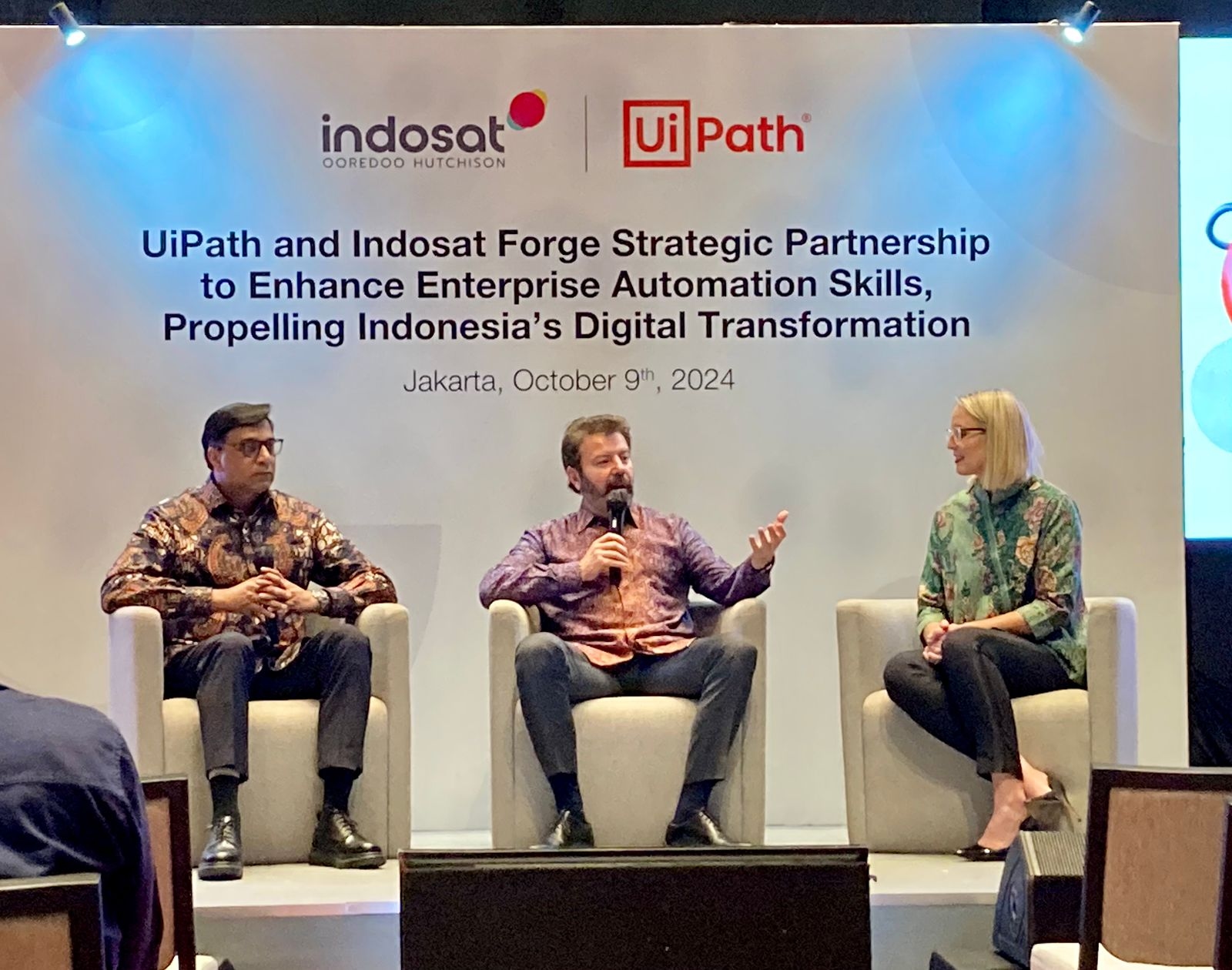 Indosat dan UiPath Perluas Kolaborasi, Hadirkan Pelatihan Otomatisasi di IDCamp