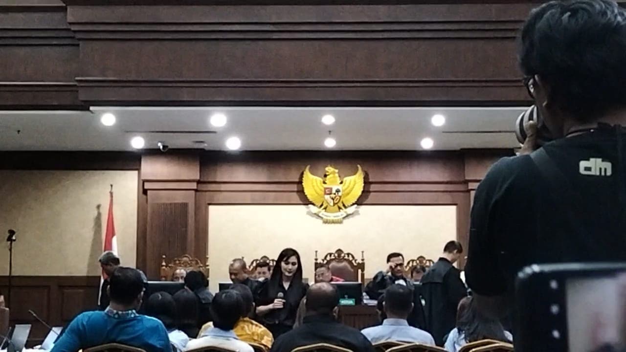 Anak Mulai Tanya Keberadaan Harvey Moeis, Sandra Dewi: Papa Lagi Wamil