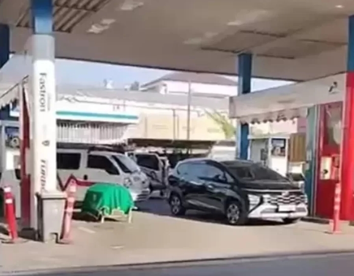 Viral Petugas Ambulans Keluarkan Keranda Jenazah karena Dilarang Isi Solar Subsidi, Ini Kewajiban Memuliakan Jenazah dalam Islam