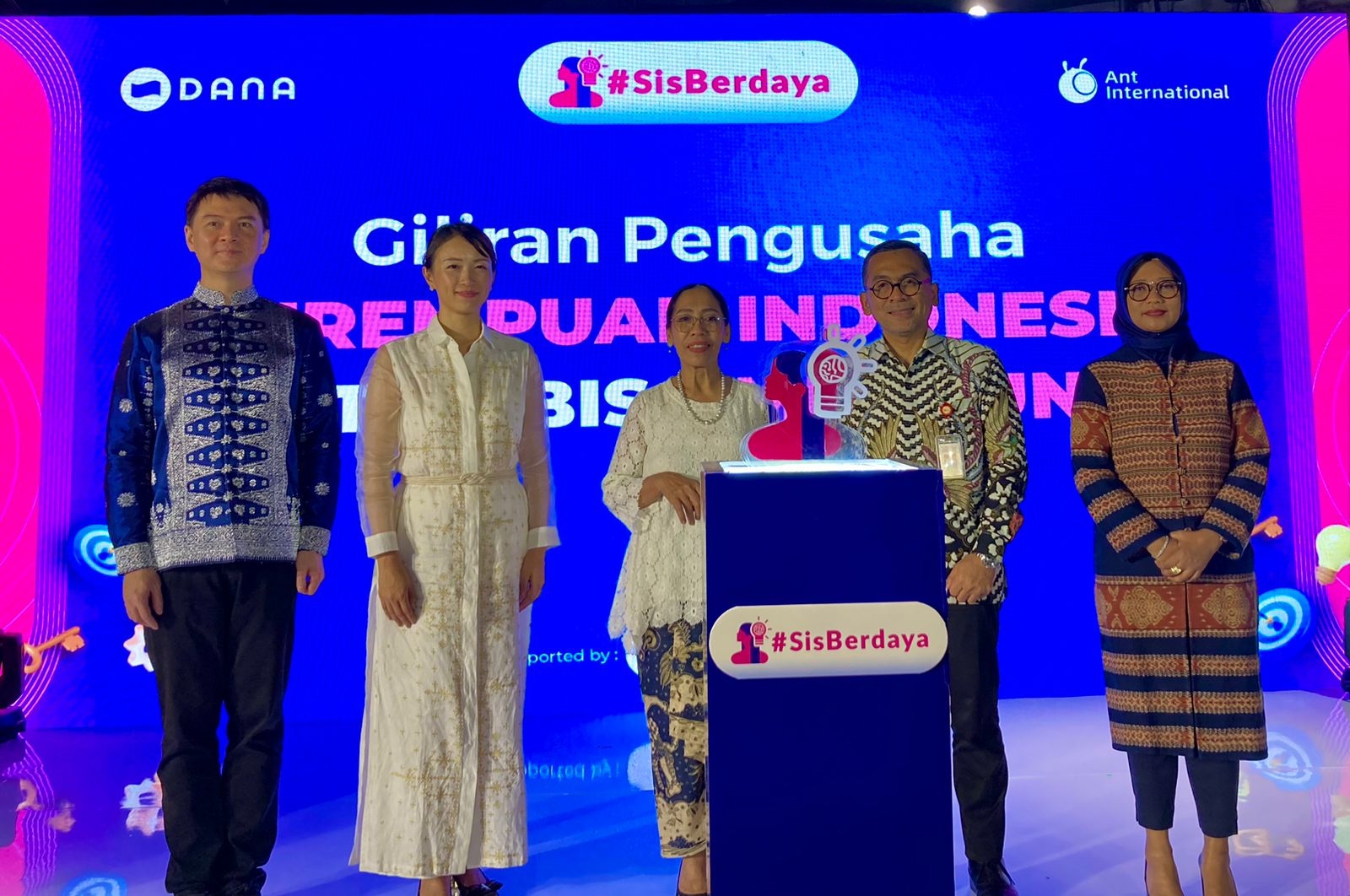Perjuangan UMKM Perempuan dalam Mengembangkan Usaha di SisBerdaya dan DisBerdaya 2024