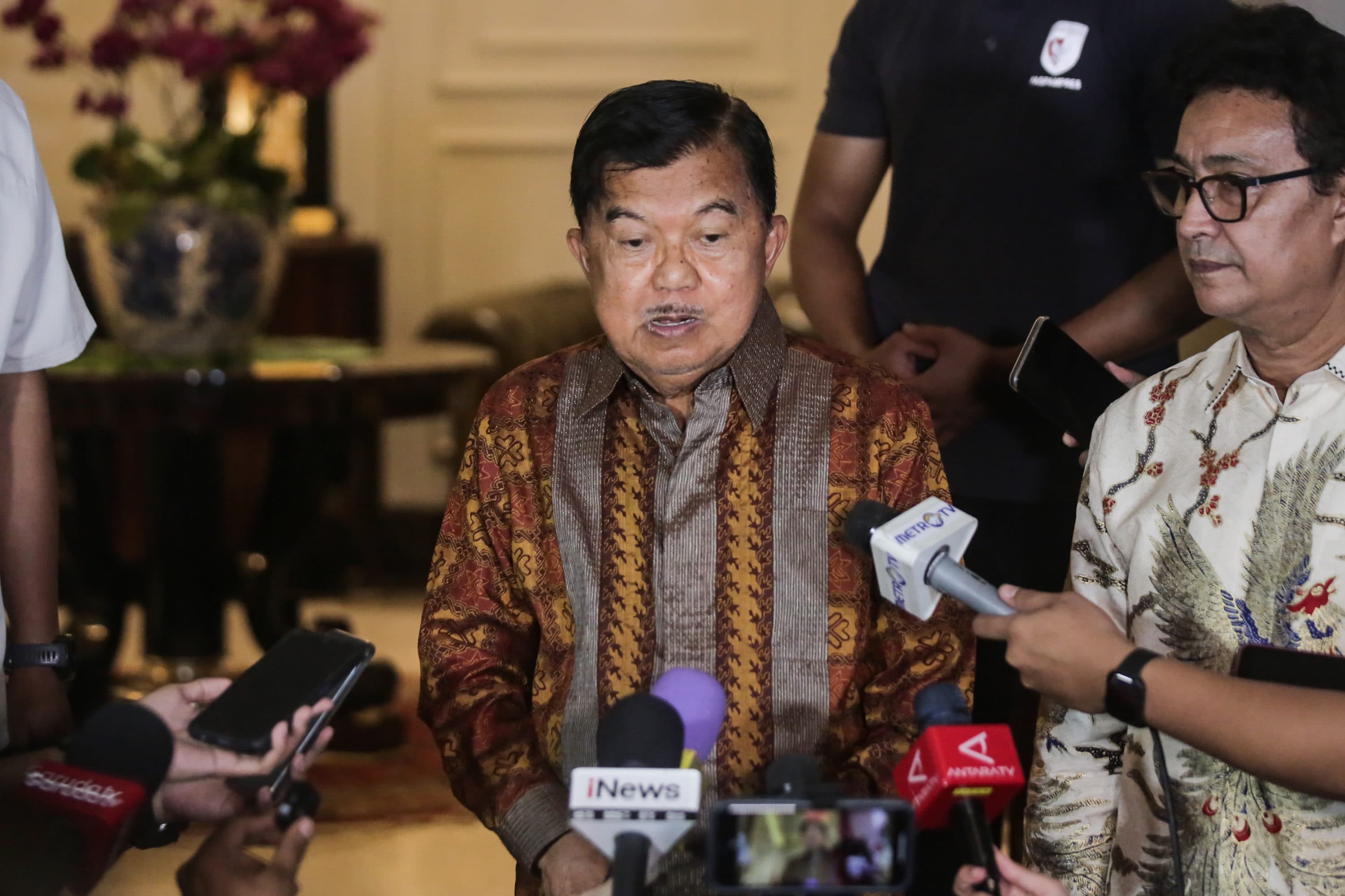 Dualisme Kepemimpinan: Jusuf Kalla Kembali Terpilih sebagai Ketum PMI 2024-2029