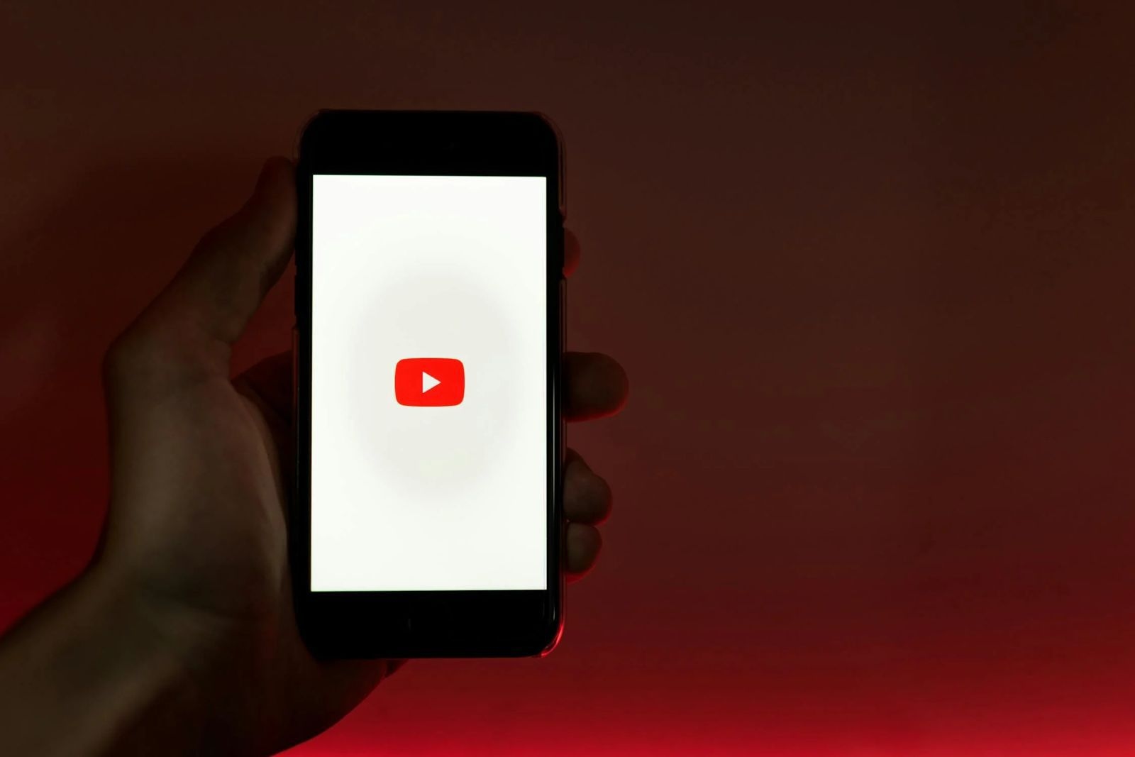 YouTube Rilis Fitur Sulih Suara Otomatis untuk Konten Edukatif, Bisa Bahasa Indonesia