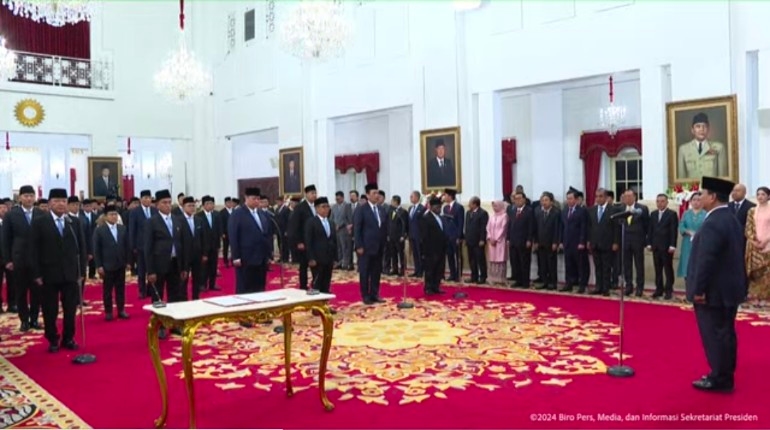 Prabowo Lantik Menteri dan Kepala Lembaga di Kabinet Merah Putih