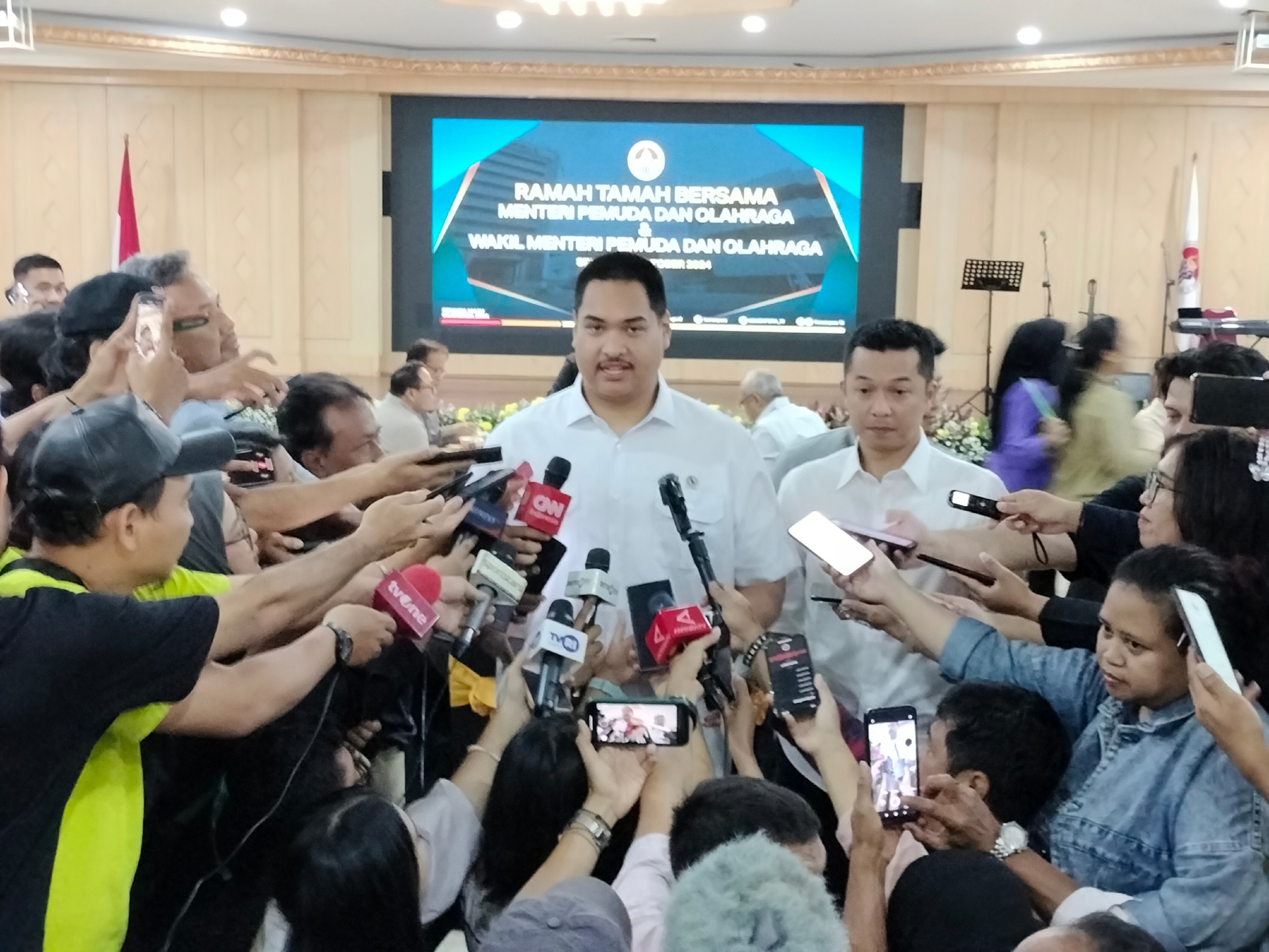Menpora Soal Kendala Naturalisasi Jairo Riedewald: Daripada Bermasalah Lebih Baik tidak Diproses!