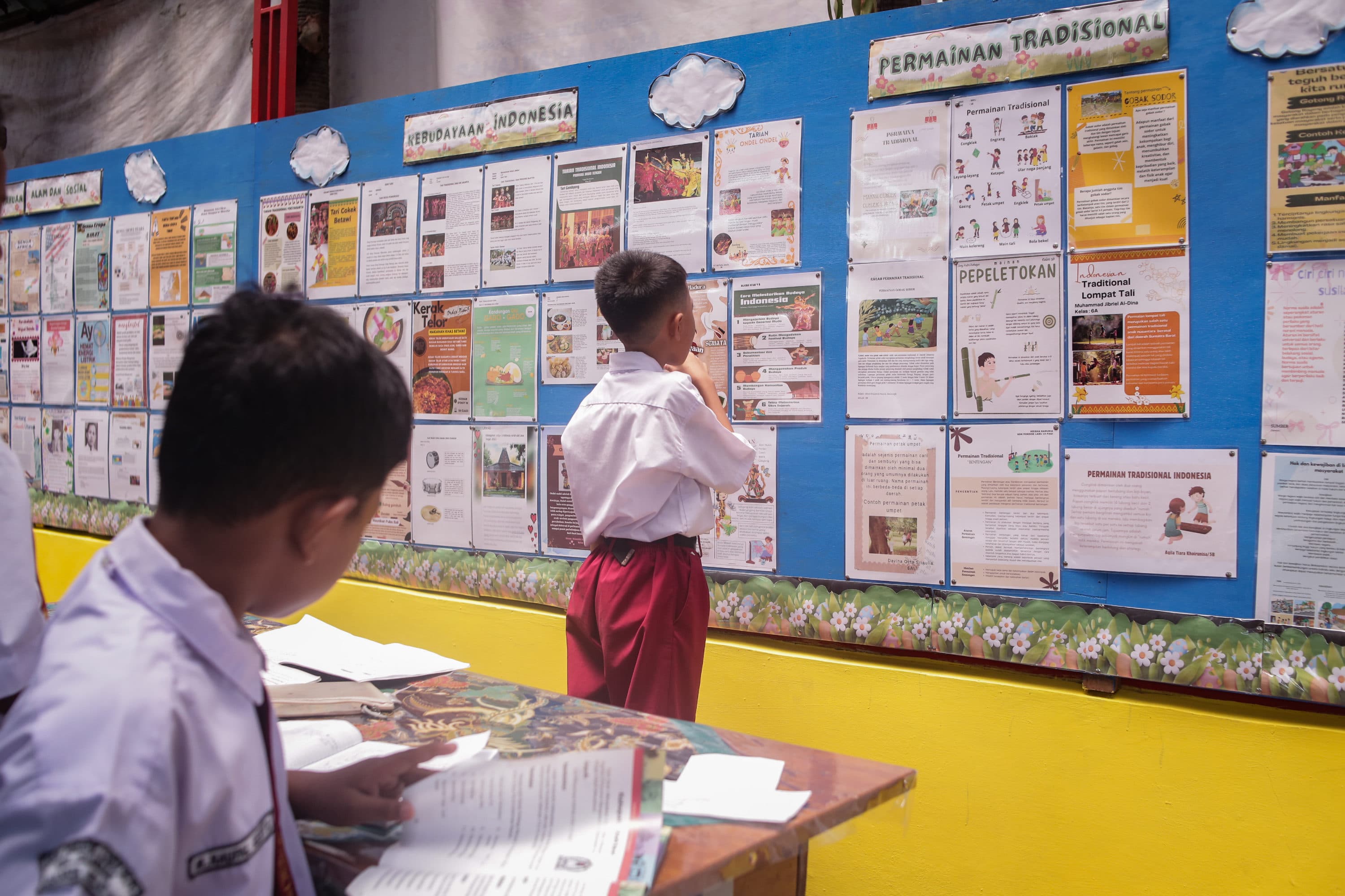 Mendikdasmen Diminta Fokus Sejahterakan Guru Ketimbang Gonta-ganti Kurikulum